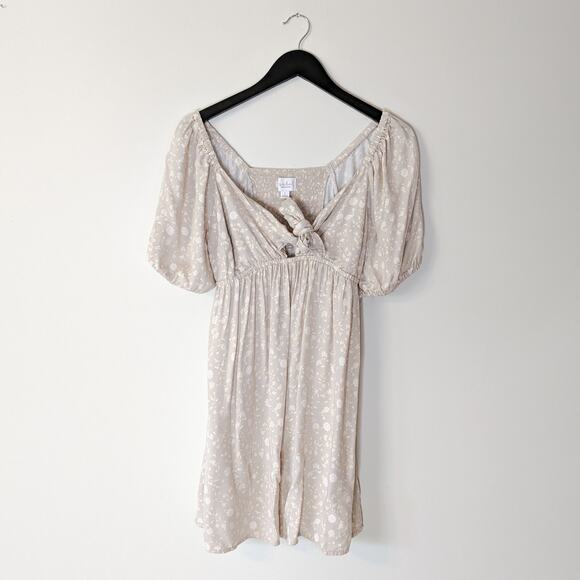 Ingrid & Isabel tie front maternity shirt, small - Picture 1 of 3